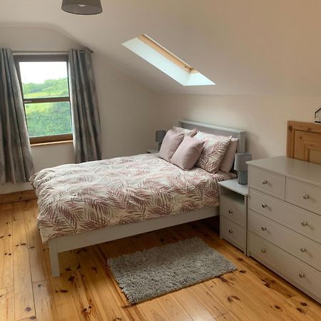 Camino House Bed & Breakfast Тралий Екстериор снимка